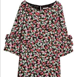 H&M floral 3/4 sleeve shift dress